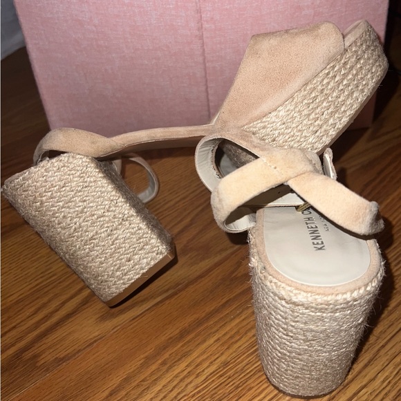 Kenneth Cole Womens Pheonix Buff Suede Espadrilles - Picture 11 of 12